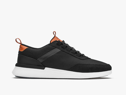 Mens Crossover™ Victory Trainer - Excellent Black / White  View 2