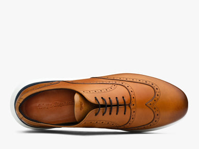 Mens Crossover™ Wingtip - Excellent honey-white  View 3