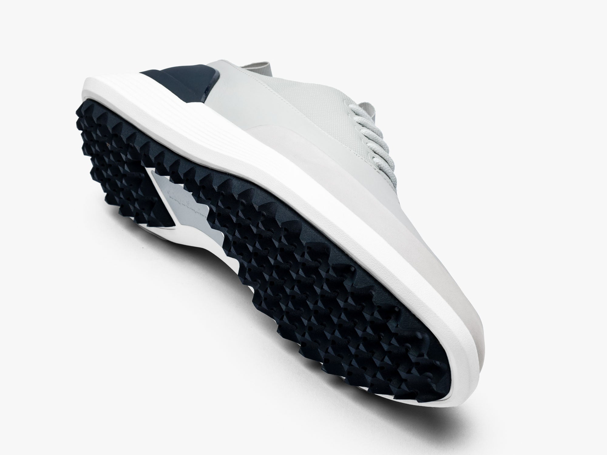 Crossover™ Golf | Game on | WOLF & SHEPHERD – Wolf