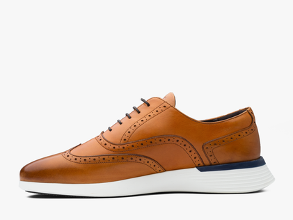 Mens Crossover™ Wingtip - Fair Honey / White  View 2